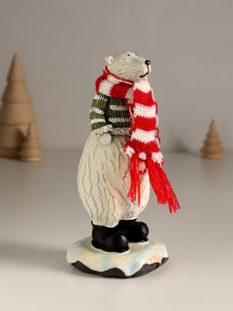 Фигурка полистоун «Медведь в полосатом свитере и шарфе», 7×6.5×16 см, МИКС