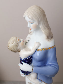 Статуэтка Дама с младенцом 30 см / 200315 /уп 24/ - Галеонтрейд фото 3