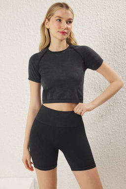 Siyah Seamless/Dikissiz Crop Orme Tak?mlanabilir Spor Ust/Bluz THMSS25BZ00004 - Trendyolmilla фото 2