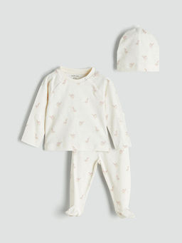 Bask?l? K?z Bebek Ti??rt Pantolon ve Bere 3l?