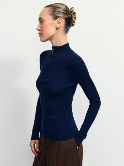 Джемпер в рубчик с молнией / Zarina  фото 4