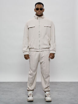 Спортивный костюм бежевого цвета