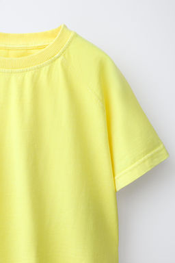 CONJUNTO JOGGING CAMISETA Y BERMUDA LISO / Amarillo