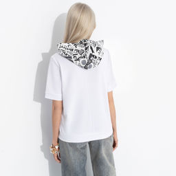 Футболка с капюшоном, Увлечена собой (графика) - Charutti фото 11