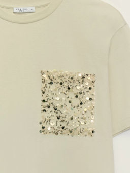 Футболка из хлопка с декоративным карманом / Zarina