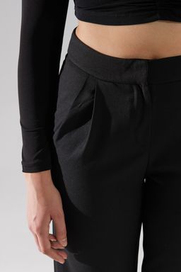 TRENDYOLMILLA Siyah Straight/Duz Kesim Pilili Dokuma Pantolon TWOSS19WX0017  фото 13