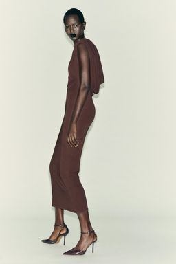 OPEN BACK DRESS WITH CHAIN DETAIL - Zara фото 6