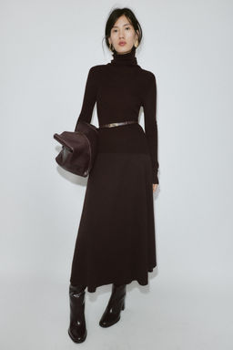 100% WOOL HIGH NECK JUMPER WITH BELT