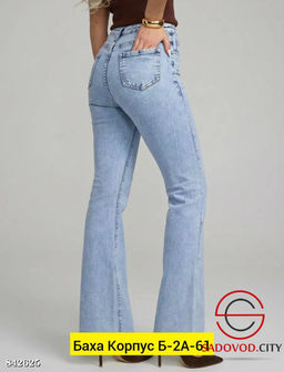 Джинсы с высокой посадкой