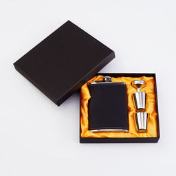 Подарочный набор 4 в 1: фляжка 240 мл, 2 стопки, воронка, черный