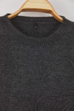 Antrasit Yumusak Dokulu Cicek Desen Islmeli Triko Kazak TWOAW26KZ00110