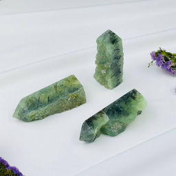 Кристалл из Пренита с Эпидотом - Радуга самоцветов фото 2