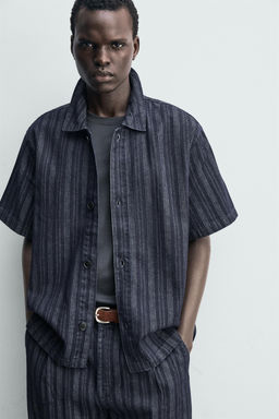 CAMISA RELAXED FIT JACQUARD RAYAS / Azul
