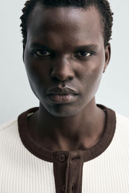 CONTRAST COLLAR RIBBED T-SHIRT - Zara фото 6