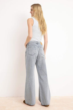 Premium Gri Ozel Kumas Normal Bel 100% Pamuk Wide Leg Genis Paca Jeans TWOSS26JE00156 - Trendyolmilla фото 4