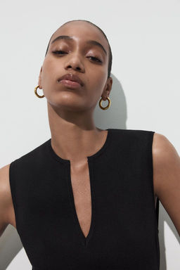 CUTWORK EMBROIDERY KNIT DRESS - Zara фото 5