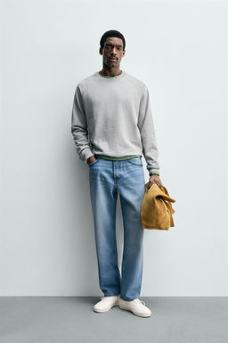 SUDADERA CREWNECK LAVADA B?SICA / Gris vigor?