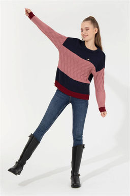 Женский темно-синий свитер Неожиданная скидка в корзине