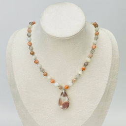 Колье из Лунного камня с кулон из Лодолита