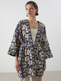 ?al Yaka Desenli Oversize Kad?n Kimono