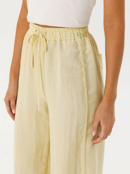 Брюки на эластичном поясе