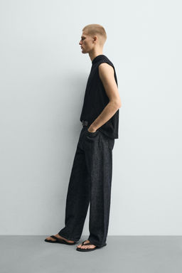 CAMISETA TANK RELAXED FIT GR?FICO CUADRO / Negro