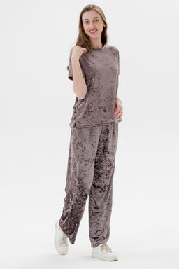 Костюм женский из футболки и брюк из велюра Леопард пурпурно-серый