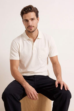 Ekru Regular/Rahat %100 Pamuk Tek Cepli Polo Yaka T-shirt TMNSS26PO00018