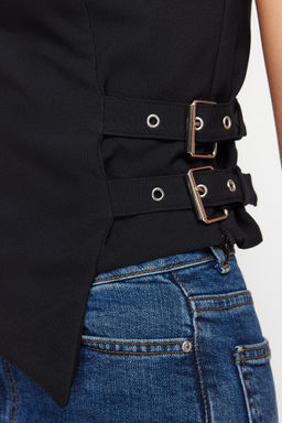 Trendyolmilla Siyah Straplez Fitted Kemer Toka Detayl? Dokuma Bluz TWOSS24BZ00349 фото 13