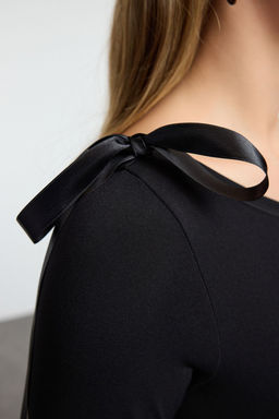 TRENDYOLMILLA Siyah Fiyonk Detayl? Kusakl? Skater Midi Orme Elbise TWOAW25EL00532  фото 4