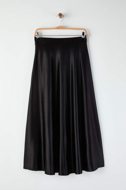 Siyah A Line/Can Form Maxi Saten Orme Etek TWOAW25ET00111