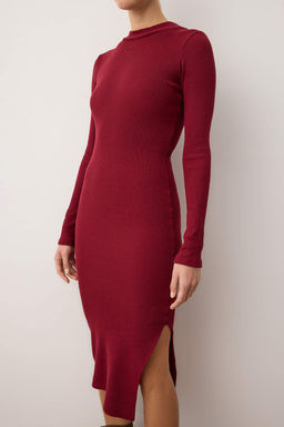 Bordo Vucuda Oturan Y?rtmacl? Bisiklet Yaka Midi Fitilli Esnek Orme Kalem Elbise TWOAW21EL0135