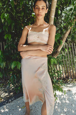 FALDA MIDI SEDA 100% ENCAJE / Rosa tiza - Zara фото 8
