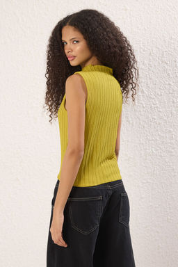 Trendyolmilla Antrasit Dokulu S?f?r Kol Regular/Normal Kesim Orme Bluz TWOSS25BZ00533  фото 10