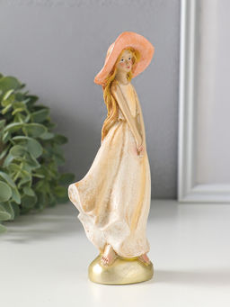 Фигурка полистоун «Девочка в широкополой шляпке», 6×4.2×16.5 см