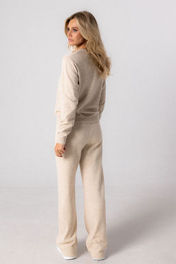 WW-2614 Базовый трикотажный джемпер с вискозой и кашемиром молоко