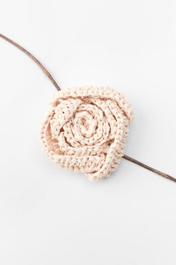 RAFFIA NECK FLOWER - Zara фото 3
