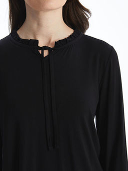 Ba?lamal? Yaka Kad?n Bluz