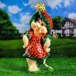 Садовая фигура из полистоуна «Девочка-клубничка», 55×25×30 см