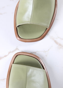 Сабо 4012.23663be. Оливо-орех