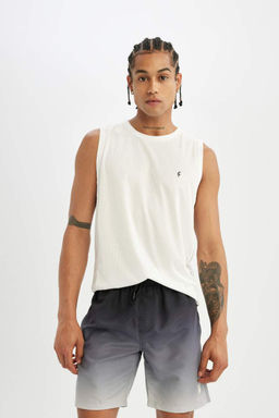 Шорты для плавания выше колена стандартной посадки с сетчатой подкладкой и градиентным принтом - Defacto фото 3