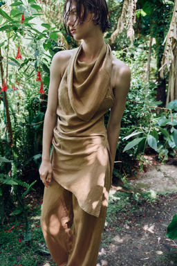 TOP ASIM?TRICO HALTER CON LINO / Arena - Zara фото 2