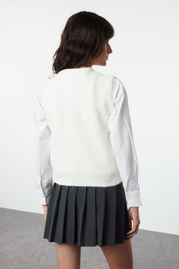 Ekru Yumusak Dokulu Crop Dugmeli V Yaka Regular Yelek TWOAW25YE00019 - Trendyolmilla фото 5