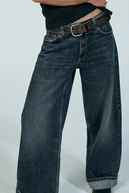 RELAXED FIT FOLD-UP LOW-RISE JEANS - Zara фото 22