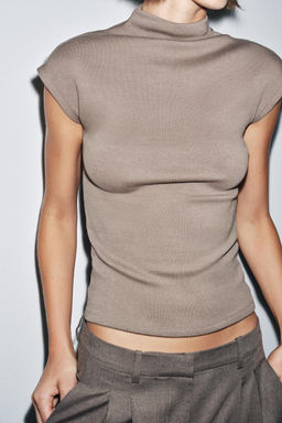 TOP CUELLO ALTO / Marr?n - Zara фото 4