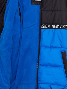 Kap??onlu Renk Bloklu Erkek ?ocuk ?i?me Mont - Waikiki фото 3