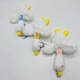 Мягкая игрушка брелок Гусь с платком 20 см - Storyland фото 2