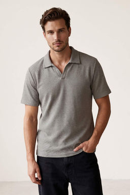 Haki Regular/Normal Kesim Dokulu Polo Yaka T-shirt TMNSS26PO00009