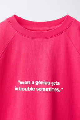 CAMISETA ESTAMPADO TEXTO / Fucsia