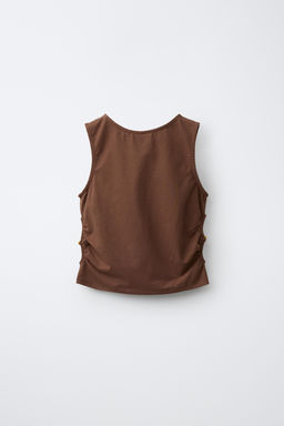 CAMISETA CUT OUT BORDADO / Marr?n
